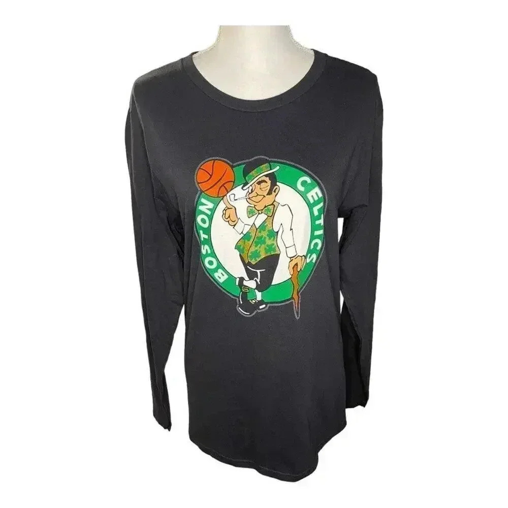 Fanatics Unisex‎ Small Boston Celtics #11 Kyrie Irving Long Sleeve Tee